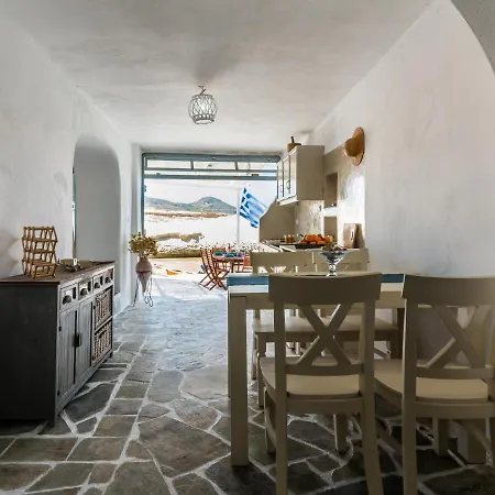 Villa Sarakiniko Boat House Mandrakia Exterior foto