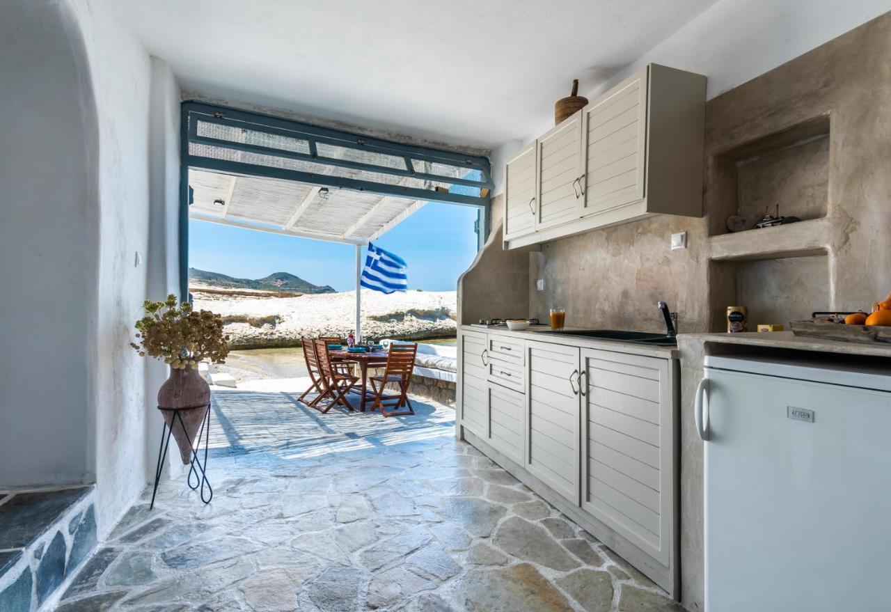 Ferienhaus Sarakiniko Boat House Mandrakia